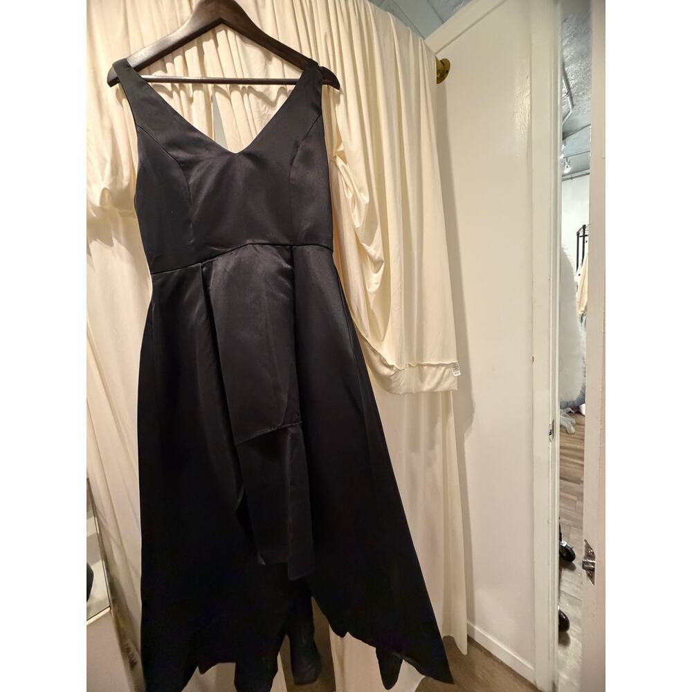LOFT Midi Dress High Low Fit Flare Women Sz 0 Black V Neck Elegant Classic Glam - Picture 2 of 4